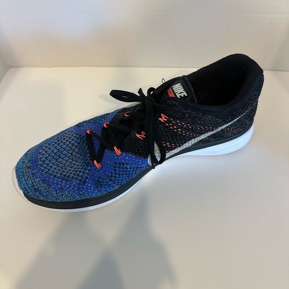 Size 11.5 - Nike Flyknit Lunar 3 Black Persian Violet - Picture 5 of 6